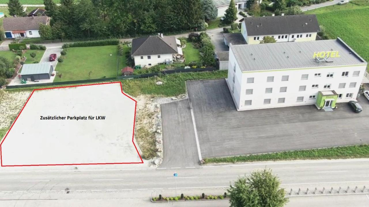 Hotel Rimo Ort im Innkreis Bagian luar foto